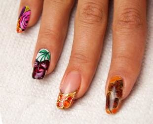 Маникюр на осень, роспись ногтей акварельными красками